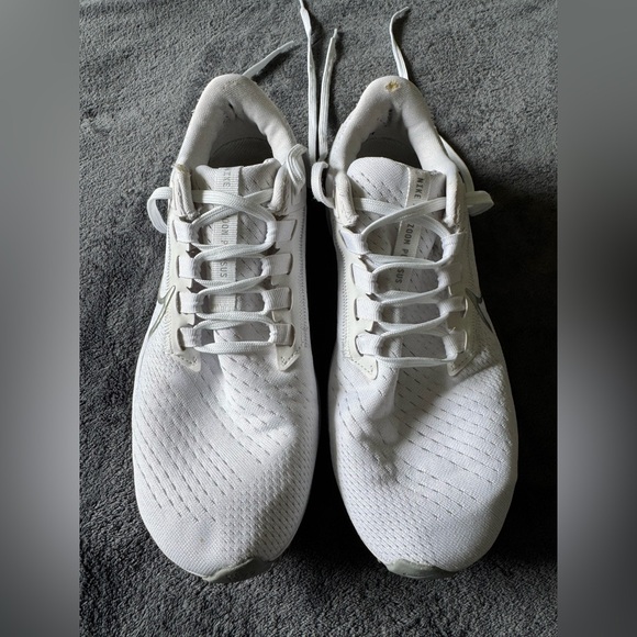nike air zoom pegasus 38 women’s white/metallic silver size 8 women’s - Picture 3 of 16